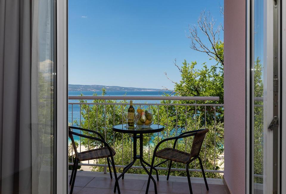 Tourist Settlement Brzet Hotell Omiš Exteriör bild